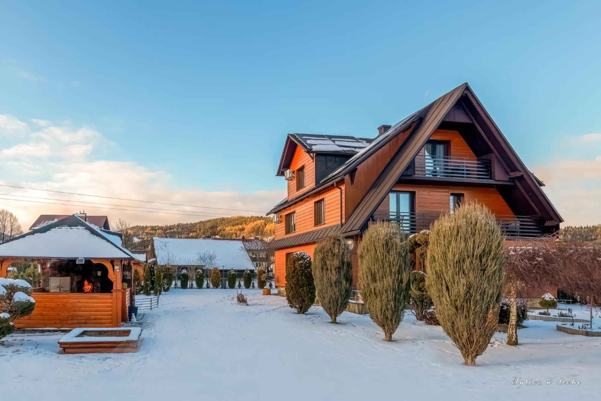 Tylicz W Deche Pokoje I Apartamenty Exterior foto